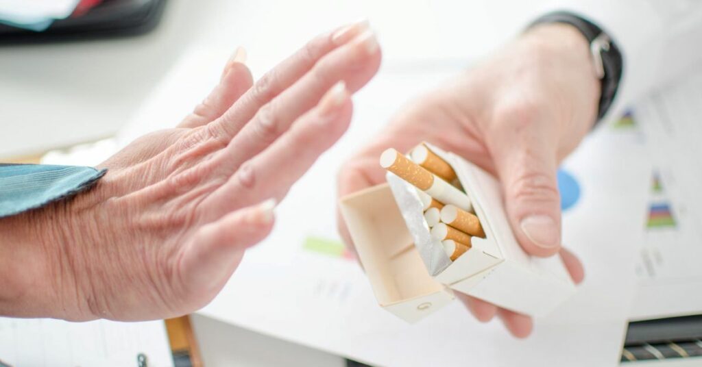 Полный отказ от курения: ✓за 1 сеанс, ✓без лекарств, ✓стойкий результат, ✓до 100% эффективность. Картинка